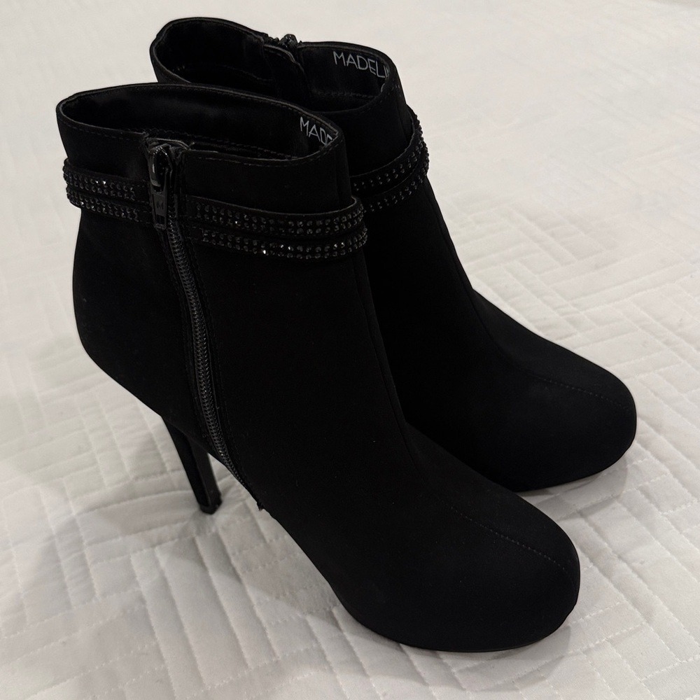 Madeline Stuart‎ Black Faux Suede Rhinestone Stiletto Ankle Boots 8M - Picture 3 of 7